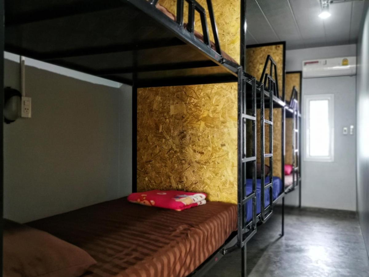 Asleep Hostel Kanchanaburi Exterior foto